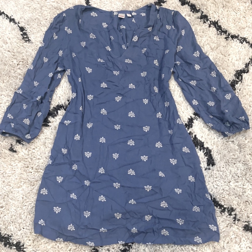 Women’s midi dress. Size medium.